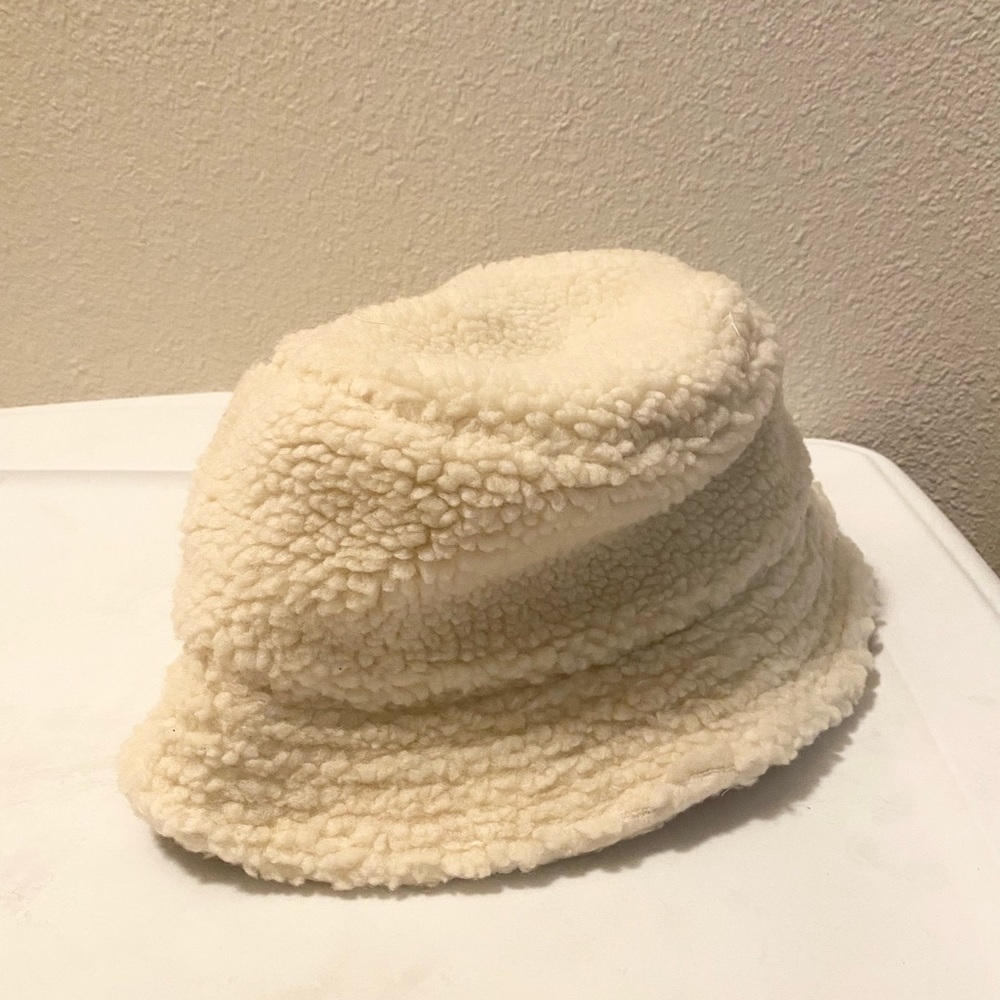 off white color Sherpa Bucket Hat